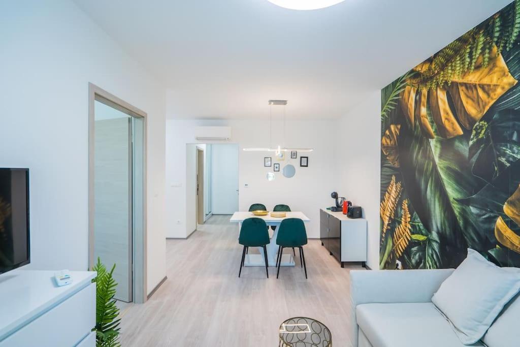 Jungle Apartment Шиофок Экстерьер фото